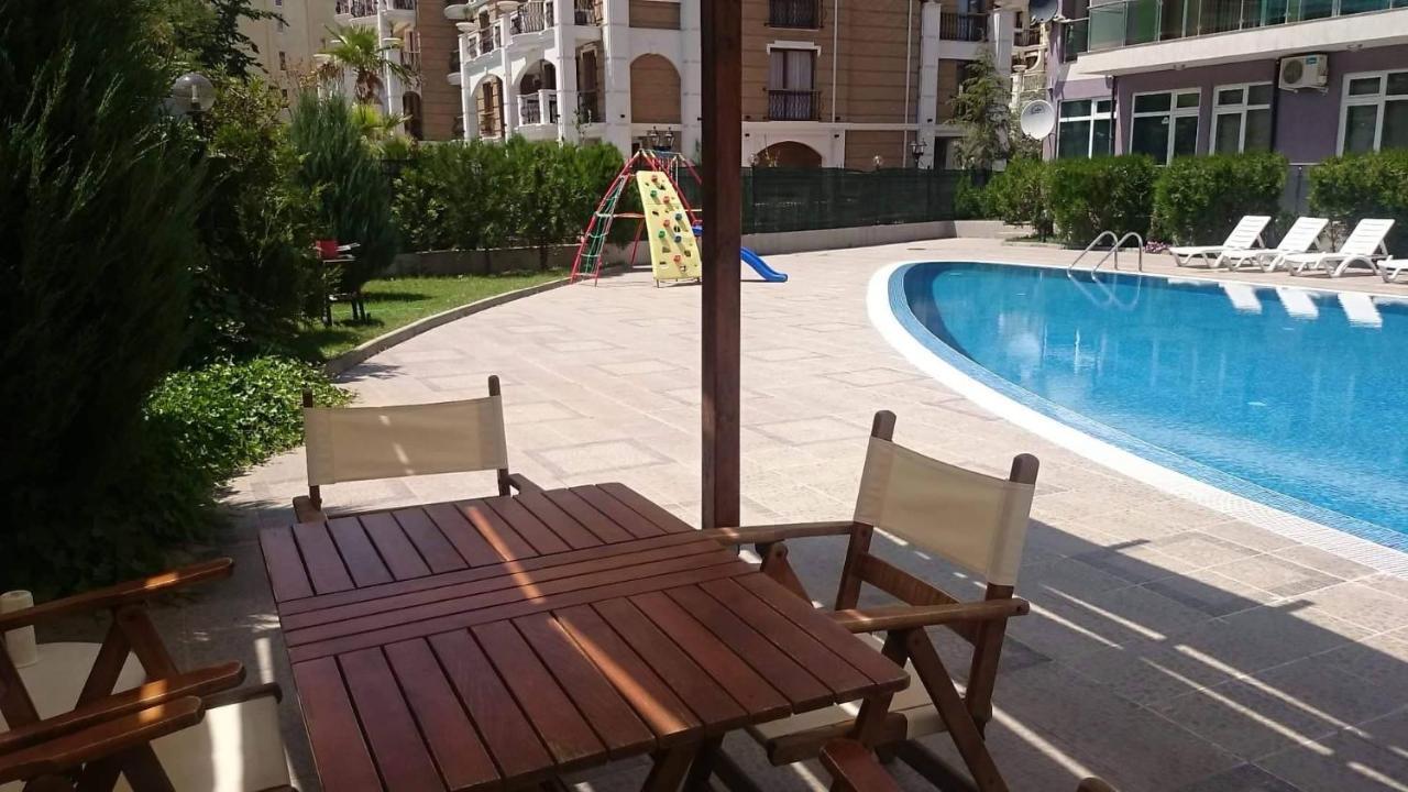Family Apartments In Solmarin Слънчев бряг Екстериор снимка