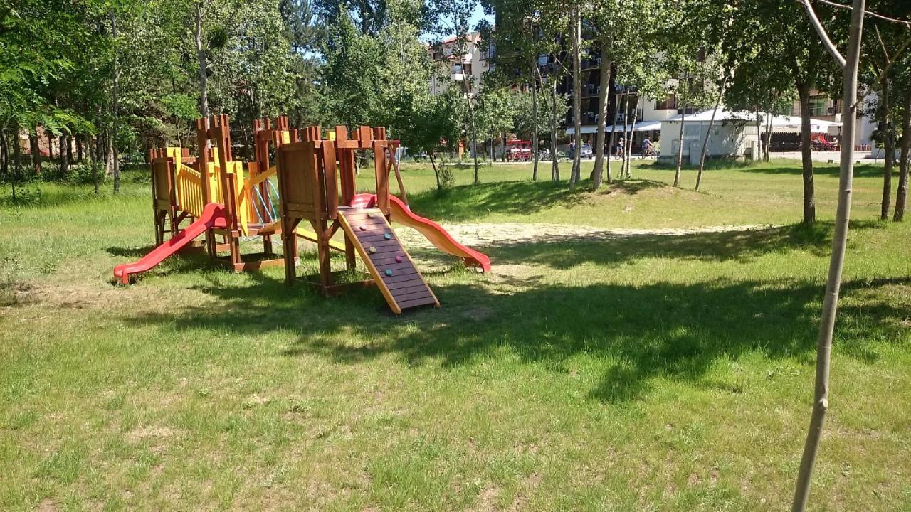 Family Apartments In Solmarin Слънчев бряг Екстериор снимка