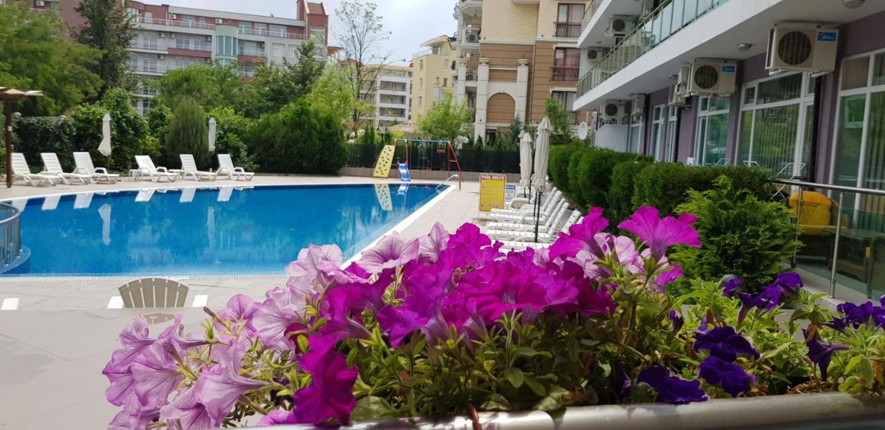 Family Apartments In Solmarin Слънчев бряг Екстериор снимка