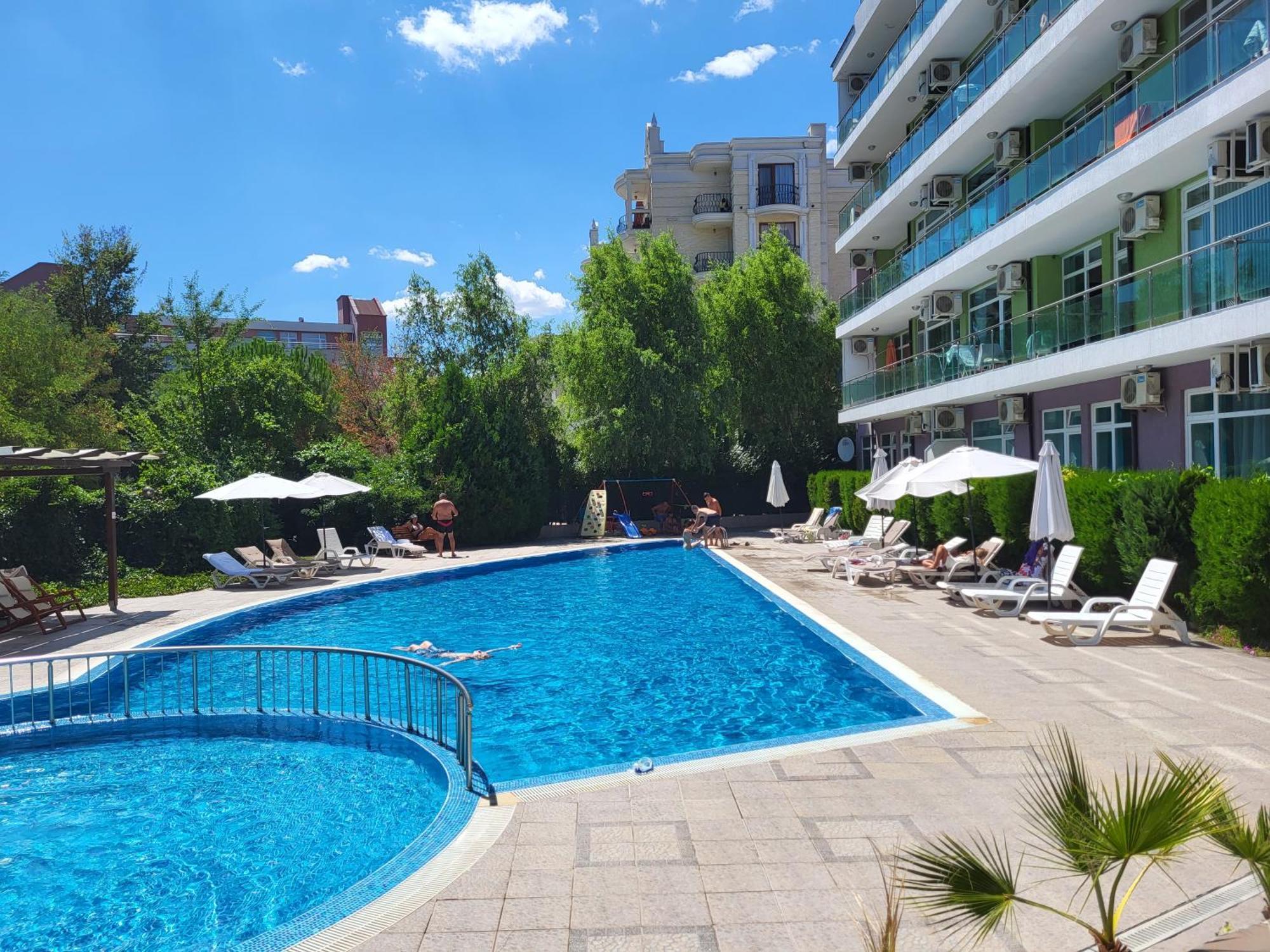 Family Apartments In Solmarin Слънчев бряг Екстериор снимка