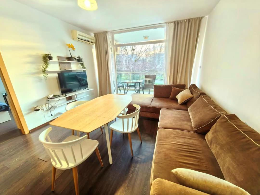 Family Apartments In Solmarin Слънчев бряг Екстериор снимка